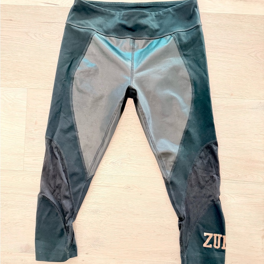 Zumba Fitness Black and Gold Cropped Leggings